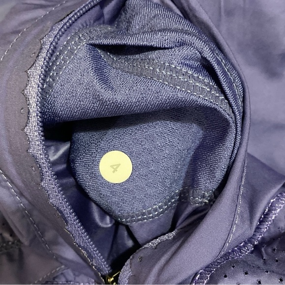 Lululemon Run Essential Jacket Purple Size 4 - Picture 9 of 9